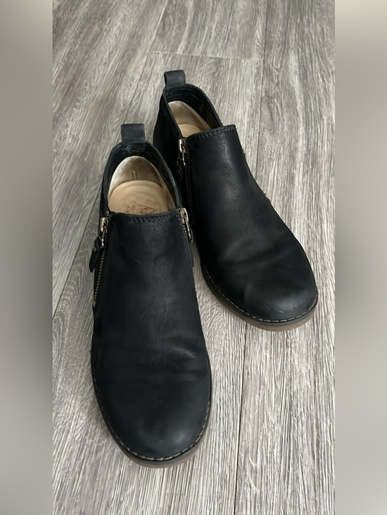 Hush Puppies Shoes - Women’s sz 9.5 Hush Puppies